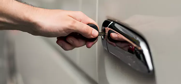 Why Choose Our Auto Locksmith Team in Lake Ronkonkoma, NY?